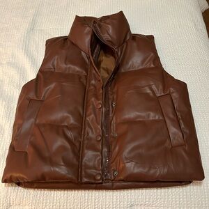 NWOT Brown Puffer Vest Sz. Medium